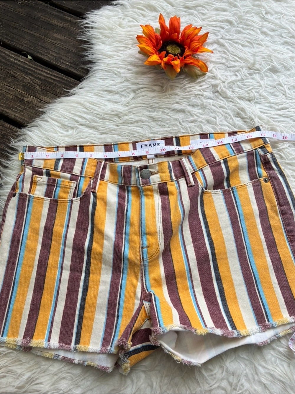 🌺Frame Denim Multicolor Striped High-Rise Jean cut off shorts 🌺 size 32 - Picture 5 of 8
